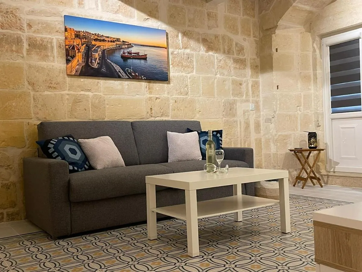 Valletta Home -Dar Il-Kavallier Jacques De Quiqueran 0*,  Malta